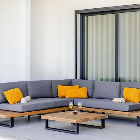 Sea & Nature - By Sch - B شقة